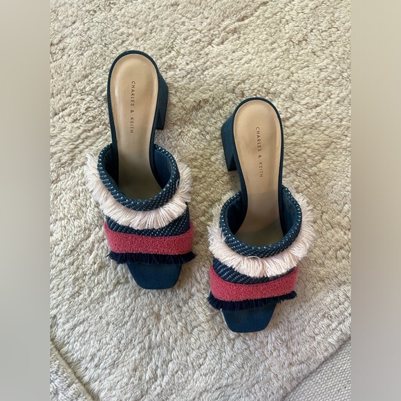Charles & Keith Woven Fringe Mixed Media Slides Mules Heels Navy Red Pink 9 / 39 - Picture 2 of 12